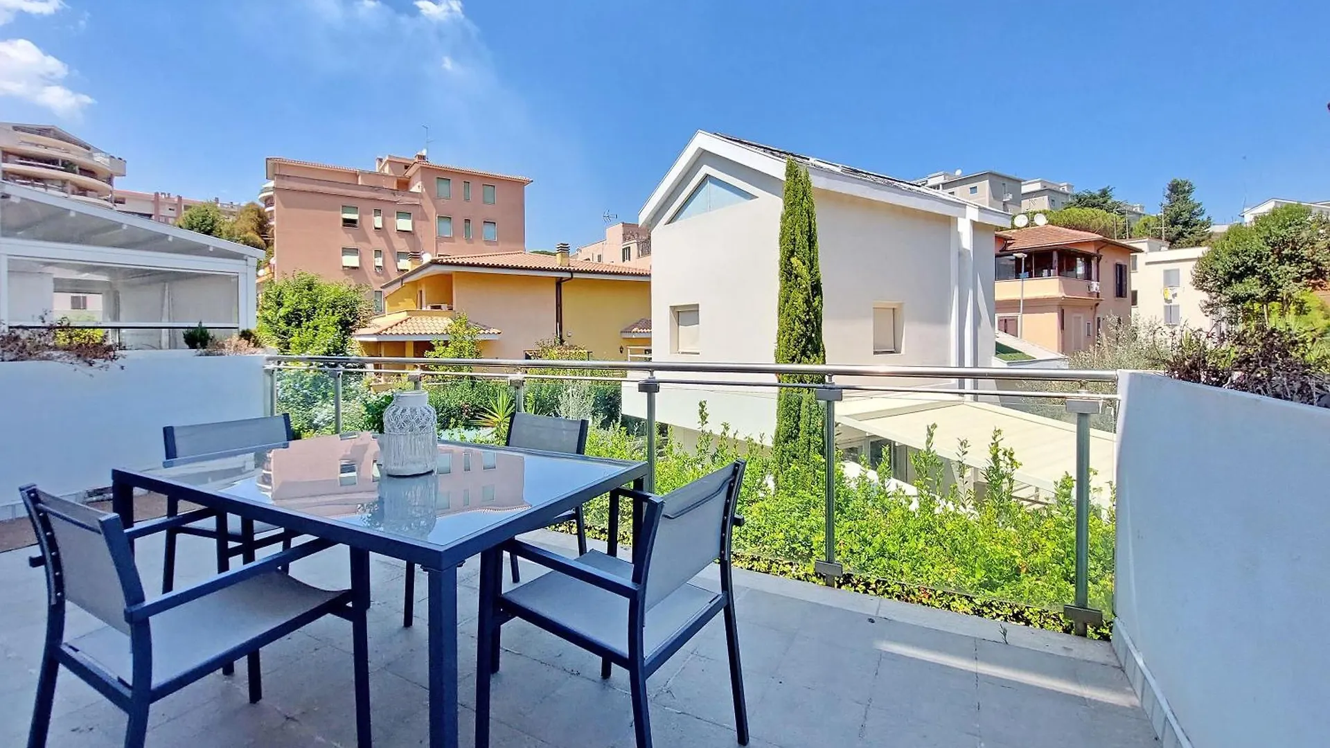Terrace Apartment 2 Rzym 0*,